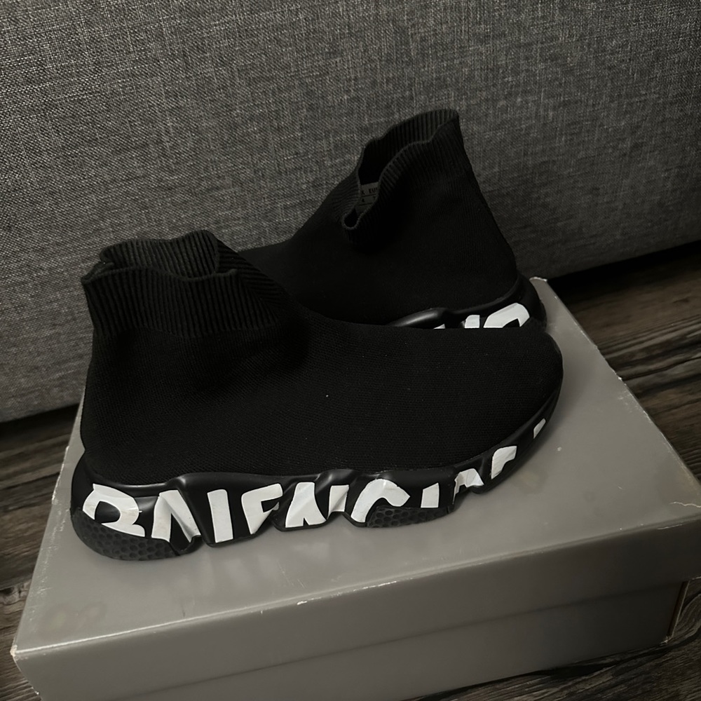 buy balenciaga sneakers